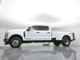 Ford Super Duty F-350 DRW XLT 4WD Crew Cab 8' Box 2026