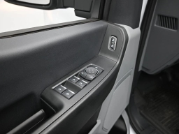 Ford Super Duty F-350 SRW XL 2WD SuperCab 6.75' Box 2026