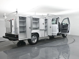 Ford Super Duty F-350 SRW XL 2WD SuperCab 6.75' Box 2026