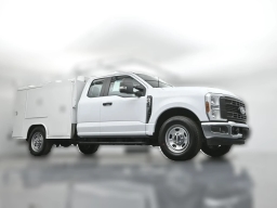 Ford Super Duty F-350 SRW XL 2WD SuperCab 6.75' Box 2026