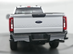 Ford Super Duty F-350 SRW XLT 2WD SuperCab 8' Box 2026