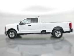 Ford Super Duty F-350 SRW XLT 2WD SuperCab 8' Box 2026