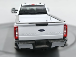 Ford Super Duty F-350 SRW XLT 2WD SuperCab 8' Box 2026