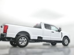 Ford Super Duty F-350 SRW XLT 2WD SuperCab 8' Box 2026