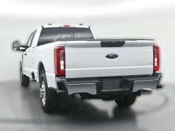 Ford Super Duty F-350 SRW XLT 2WD SuperCab 8' Box 2026