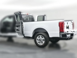Ford Super Duty F-350 SRW XLT 2WD SuperCab 8' Box 2026