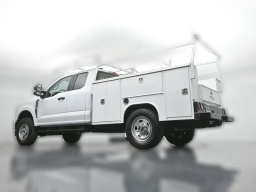 Ford Super Duty F-350 SRW XL 4WD SuperCab 8' Box 2026