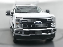 Ford Super Duty F-350 SRW XLT 4WD SuperCab 8' Box 2026