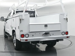 Ford Super Duty F-350 SRW XLT 4WD SuperCab 8' Box 2026