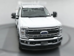 Ford Super Duty F-350 SRW XLT 4WD SuperCab 8' Box 2026