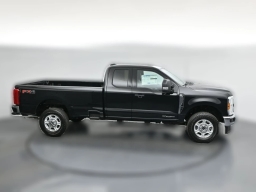 Ford Super Duty F-350 SRW XLT 4WD SuperCab 8' Box 2026