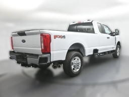 Ford Super Duty F-350 SRW XLT 4WD SuperCab 8' Box 2026