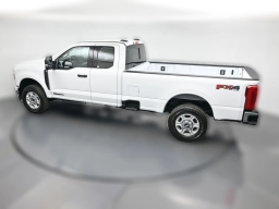 Ford Super Duty F-350 SRW XLT 4WD SuperCab 8' Box 2026