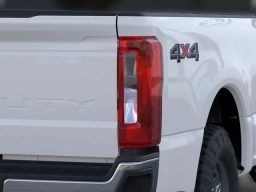 Ford Super Duty F-250 SRW XL 4WD Reg Cab 8' Box 2026