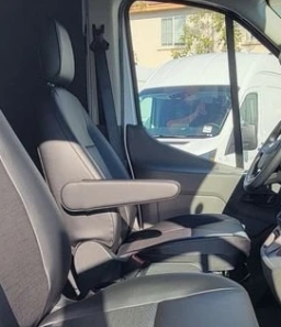 Ford Transit Cargo Van Base T-250 148" Med Rf 9150 GVWR RWD 2026