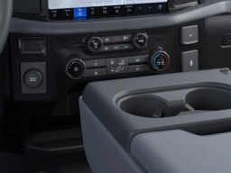 Ford F-150 XL 2WD SuperCrew 5.5' Box 2025