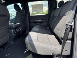 Ford F-150 STX 2WD SuperCrew 5.5' Box 2025