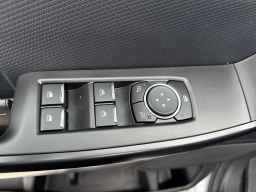 Ford F-150 STX 2WD SuperCrew 5.5' Box 2025