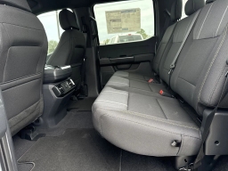 Ford F-150 STX 2WD SuperCrew 5.5' Box 2025