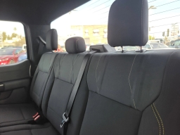 Ford F-150 STX 2WD SuperCrew 5.5' Box 2025