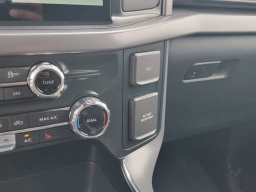 Ford F-150 XLT 2WD SuperCrew 5.5' Box 2025