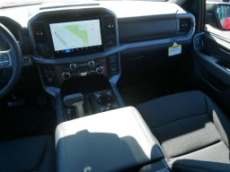 Ford F-150 XLT 4WD SuperCrew 5.5' Box 2025