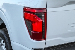 Ford F-150 XL 2WD SuperCab 6.5' Box 2026
