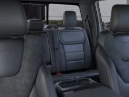 Ford F-150 Raptor 4WD SuperCrew 5.5' Box 2026