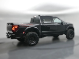 Ford F-150 Raptor 4WD SuperCrew 5.5' Box 2026