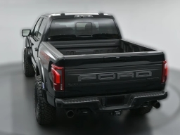 Ford F-150 Raptor 4WD SuperCrew 5.5' Box 2026