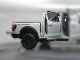 Ford F-150 Raptor 4WD SuperCrew 5.5' Box 2026