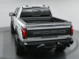 Ford F-150 Raptor 4WD SuperCrew 5.5' Box 2026