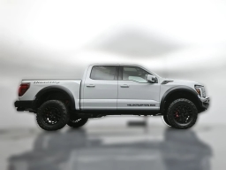 Ford F-150 Raptor 4WD SuperCrew 5.5' Box 2026