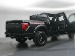 Ford F-150 Raptor 4WD SuperCrew 5.5' Box 2026