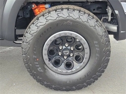 Ford F-150 Raptor 4WD SuperCrew 5.5' Box 2025