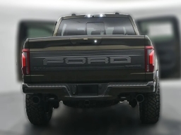 Ford F-150 Raptor 4WD SuperCrew 5.5' Box 2025