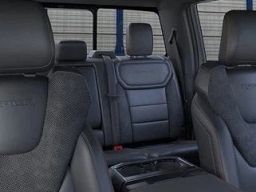 Ford F-150 Raptor 4WD SuperCrew 5.5' Box 2026