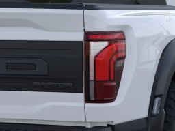 Ford F-150 Raptor 4WD SuperCrew 5.5' Box 2026