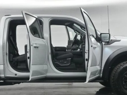 Ford F-150 Raptor 4WD SuperCrew 5.5' Box 2026