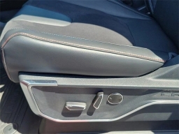 Ford F-150 Raptor 4WD SuperCrew 5.5' Box 2025