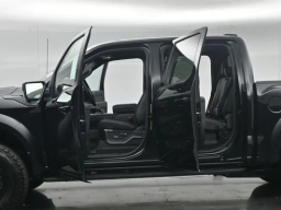 Ford F-150 Raptor 4WD SuperCrew 5.5' Box 2026