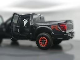 Ford F-150 Raptor 4WD SuperCrew 5.5' Box 2026