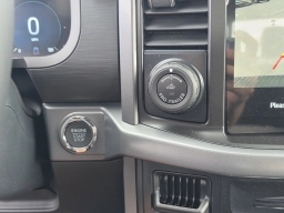 Ford F-150 XLT 4WD SuperCrew 5.5' Box 2026