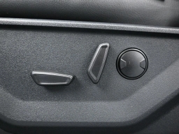 Ford F-150 XLT 4WD SuperCrew 5.5' Box 2025