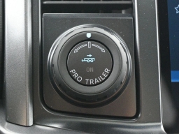 Ford F-150 XLT 4WD SuperCrew 5.5' Box 2025