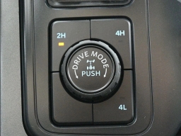 Ford F-150 XLT 4WD SuperCrew 5.5' Box 2025