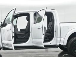 Ford F-150 XLT 4WD SuperCrew 5.5' Box 2025