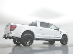 Ford F-150 XLT 4WD SuperCrew 5.5' Box 2025