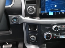 Ford F-150 XLT 4WD SuperCrew 5.5' Box 2026