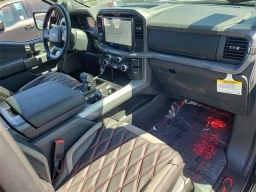 Ford F-150 XLT 4WD SuperCrew 5.5' Box 2025